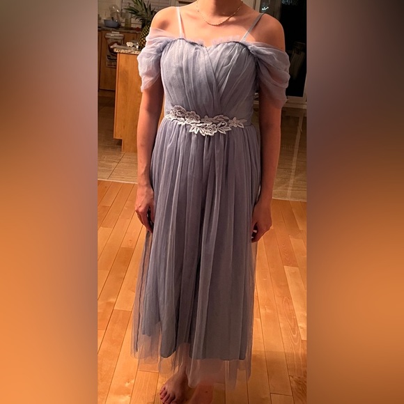 Evening dress - Picture 1 of 3